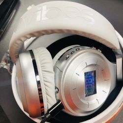Studio Vibes Wireless Headphones 🎧