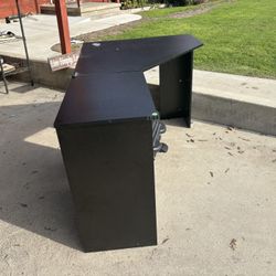 Corner Desk