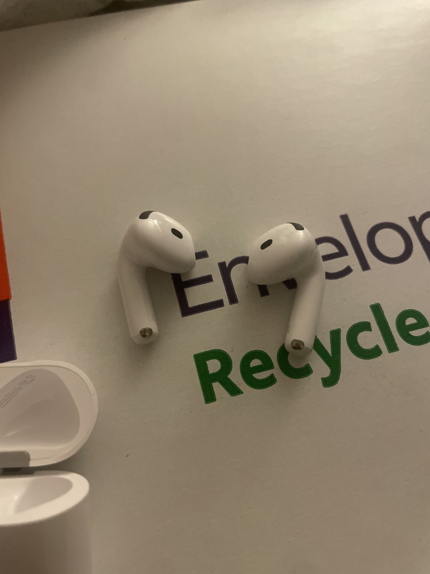 EarPods Gen 4 With Noise Cancellation