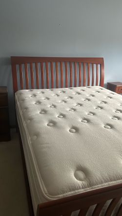 Queen Sleigh Bed