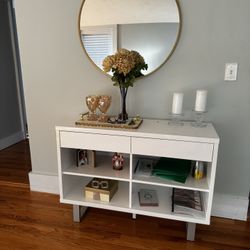 Mirror And Console Table 