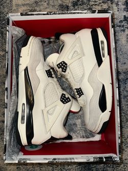 12 men’s Jordan 4 “flight club”