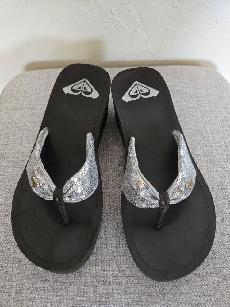Roxy cute sparkly sandals size 8