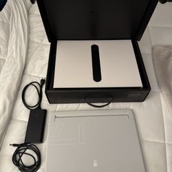 Alienware X17 R2 Gaming Laptop