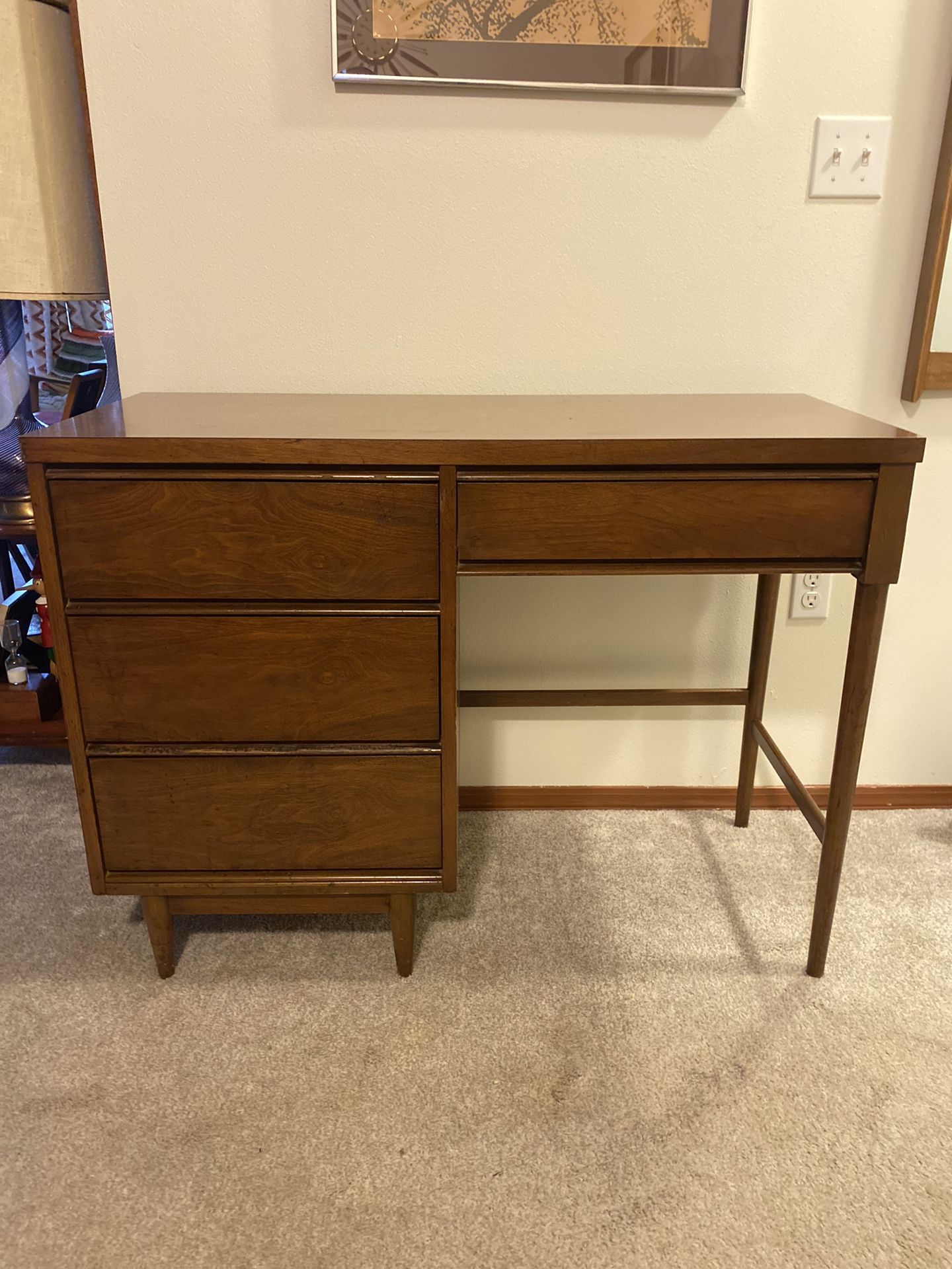 Vintage mid century modern walnut Desk circa 1960s