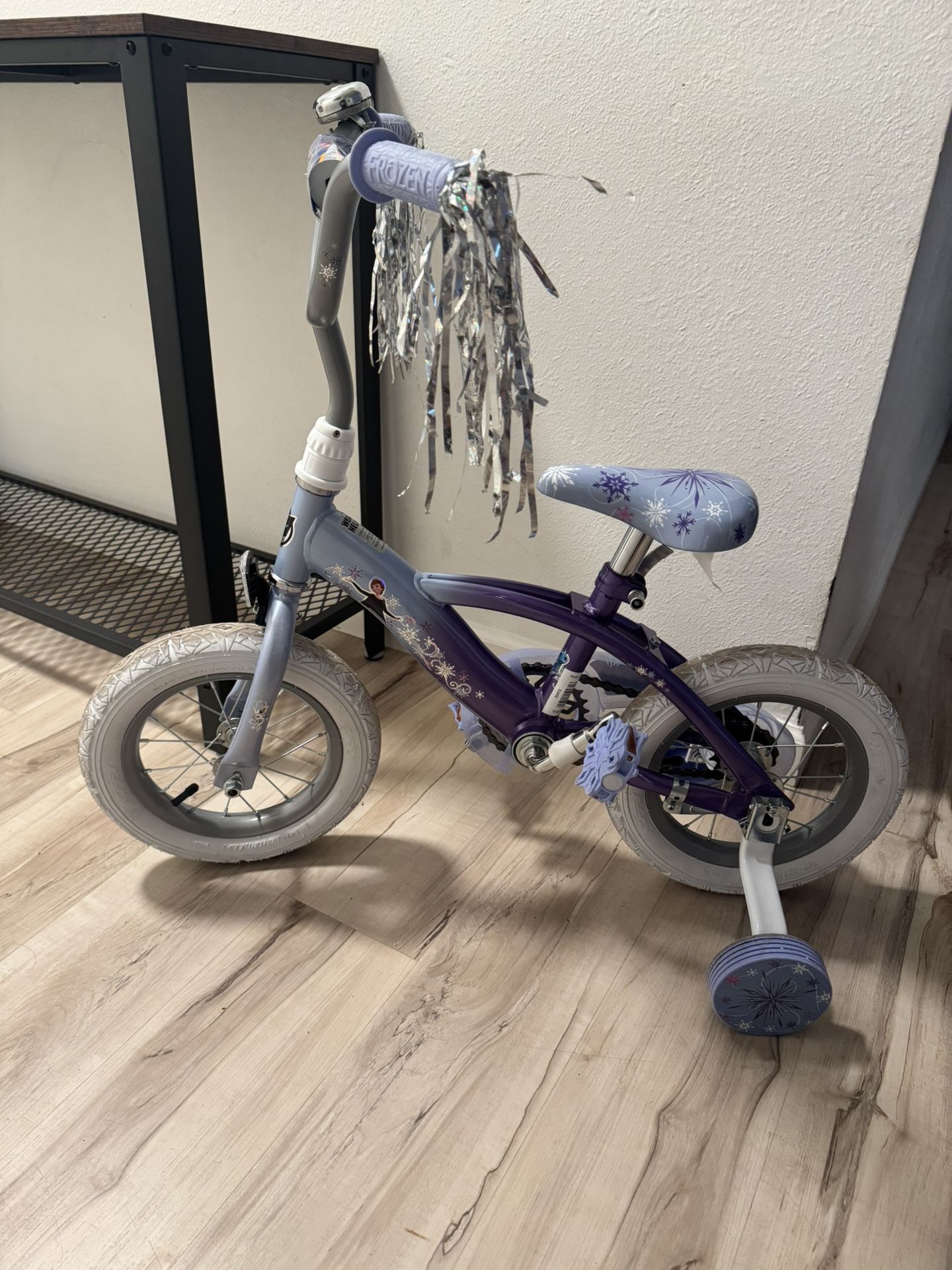 Disney Frozen Kids Bike