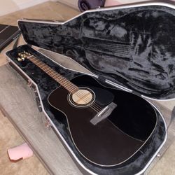 Yamaha F335 Acoustic Guitar and Gator Case