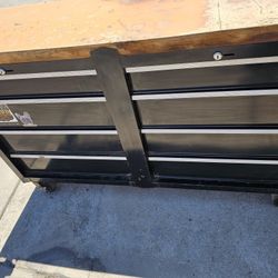 Work Bench ( Tool Box ) On Wheels 