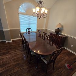 Classic Dining Table