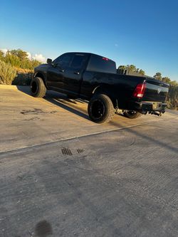 2012 dodge ram 1500 5.7 for sale or trade