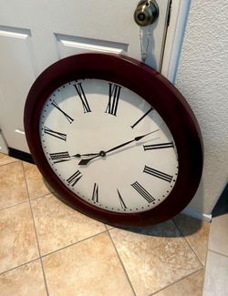 32 Inch Clock