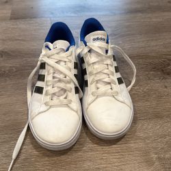Adidas Kids Size 4