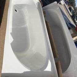Bathtub  BRAND NEW
