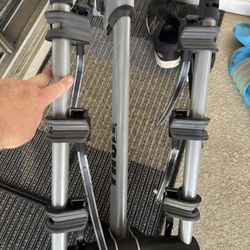 Thule Bike Rack With Keys Holds 3 Bikes 