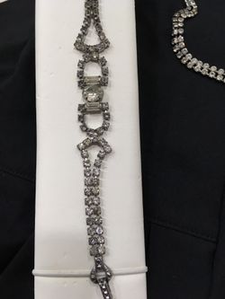 Old rhinestone bracelet very sparkly