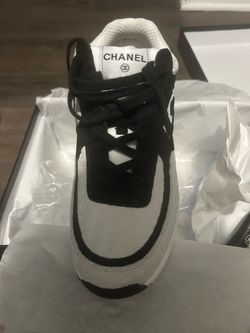Chanel runners
