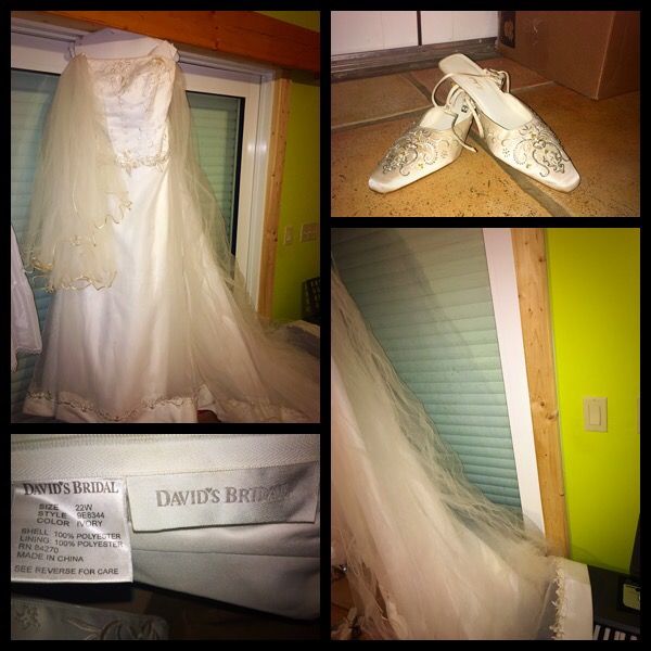 David's Bridal Size 22 wedding Dress