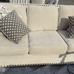 Ashley Signature a Woven Wool  HammerNail Design Sofa - DELIVERY AVAILABLE 