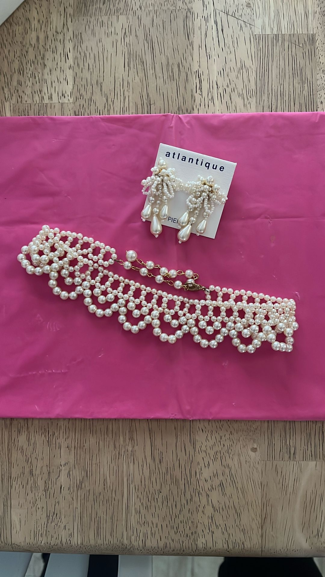 Pearl Choker And Earrings Set
