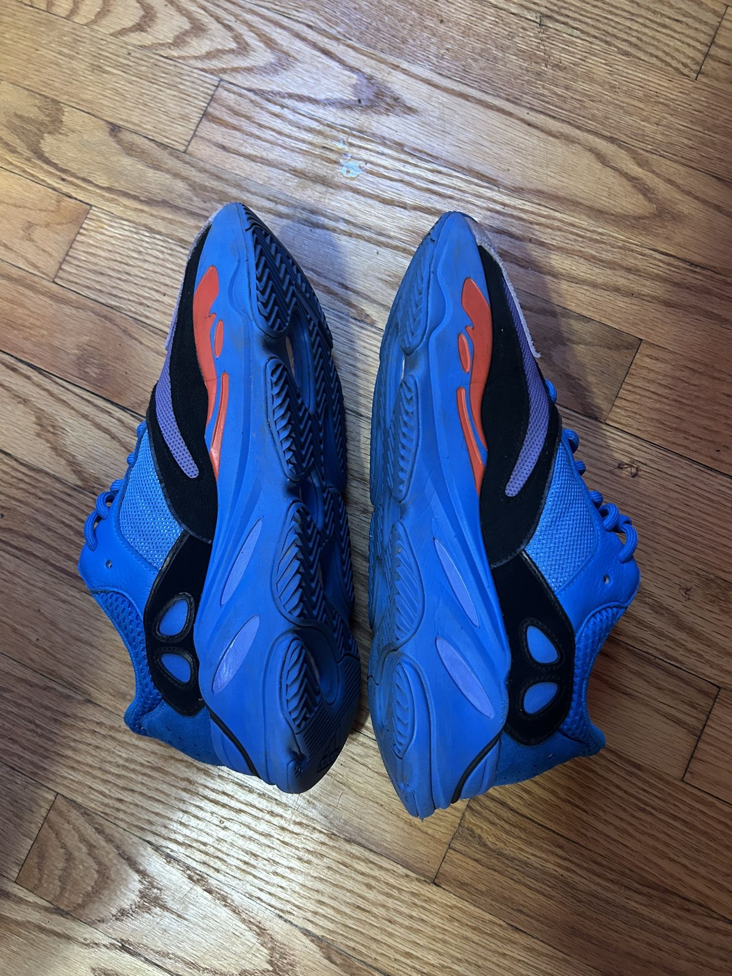 Yeezy 700