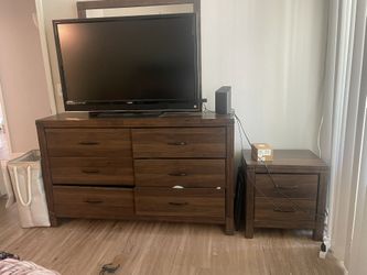 Queen Size Bedroom Set