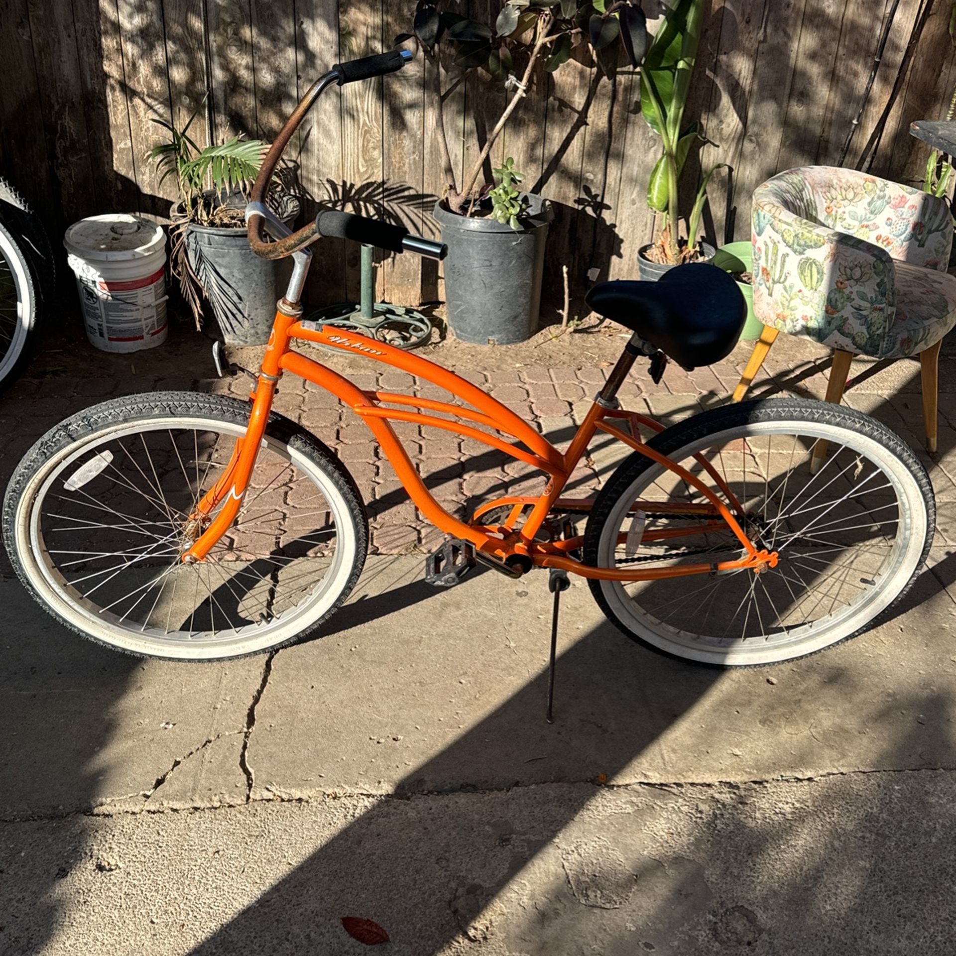 FirmStrong Beach Cruiser Bike