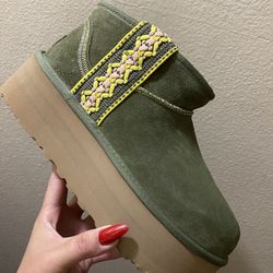 Ultra Mini Braid UGGS