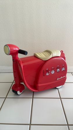 Skootcase ride-on suitcase