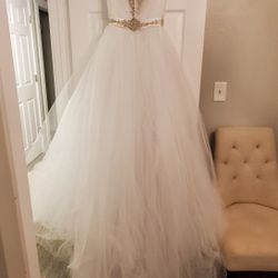 Wedding Dress 