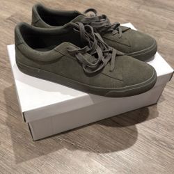 Express Size 10 Men’s Sneakers