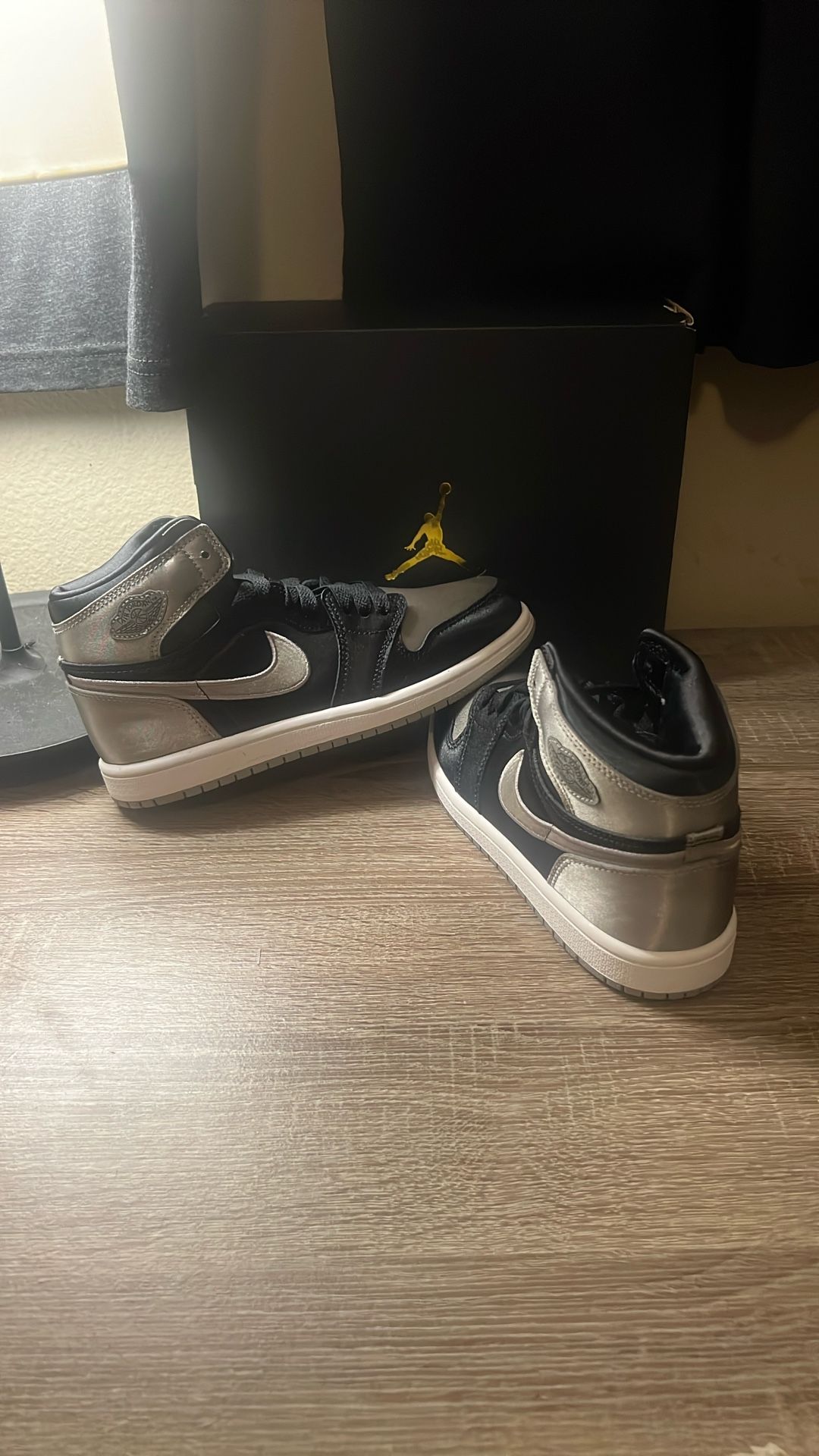 Jordan 1 Retro High OG Size 3 Youth / 4.5 Women