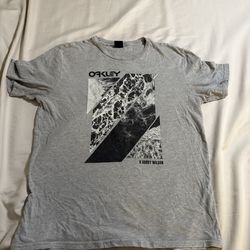 Oakley / Corey Wilson men’s medium T-shirt $10