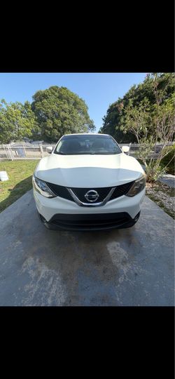 2017 Nissan rogue sport
