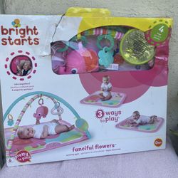 Bright Stars Baby Activity Gym .