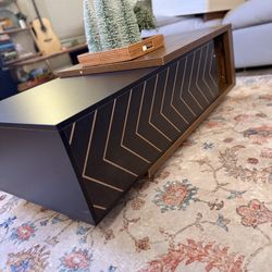 Extendable Coffee Table with Storage Drawers