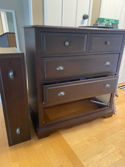 Ragassi Dresser