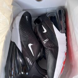 Nike 270