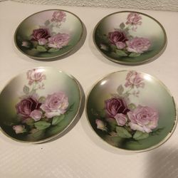 Collection of 4 Antique Thomas Sevres Bavaria Mentone Roses Hand Painted 7.50" SIGNED This product is an antique decorative plate made by Thomas Sevre