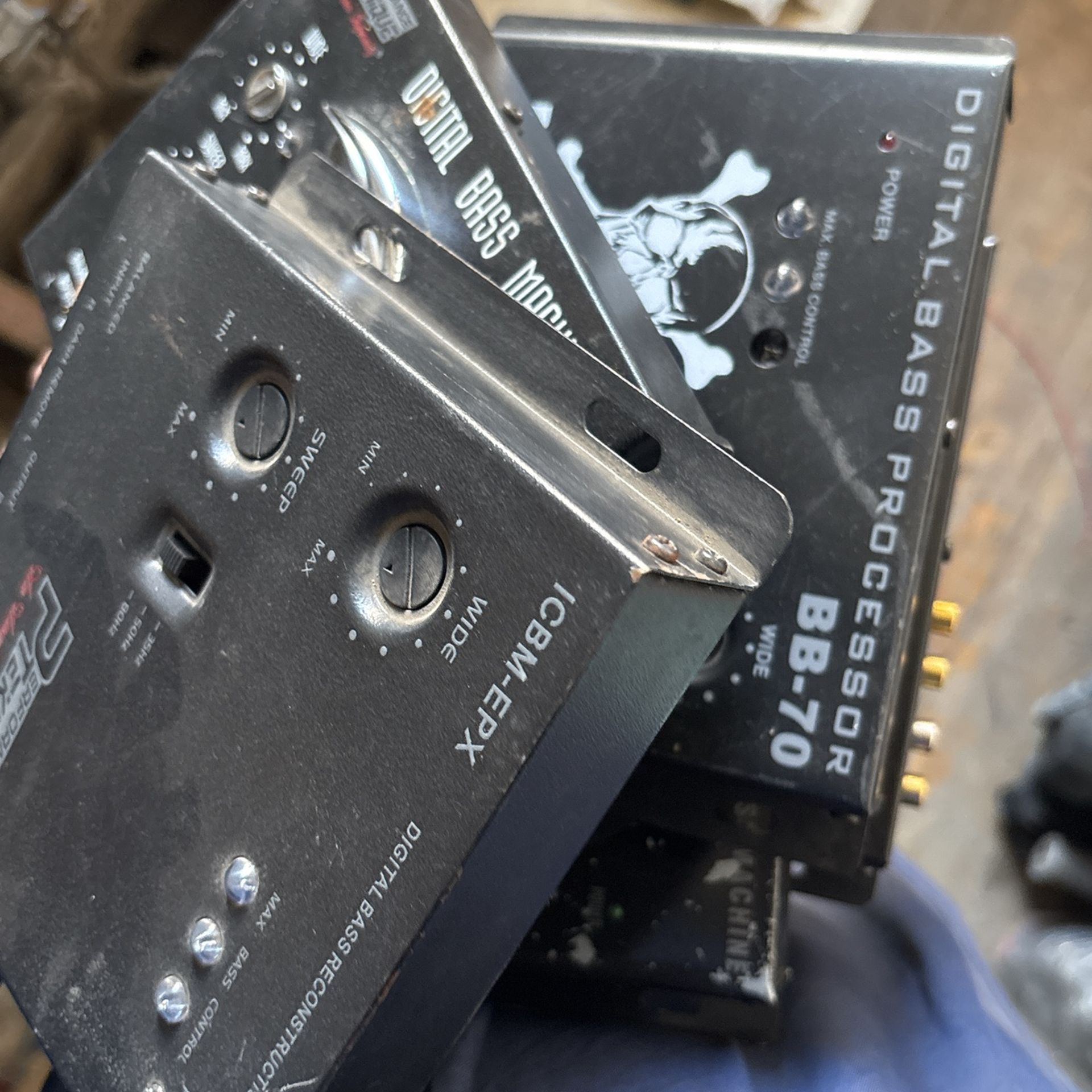 Bass controls