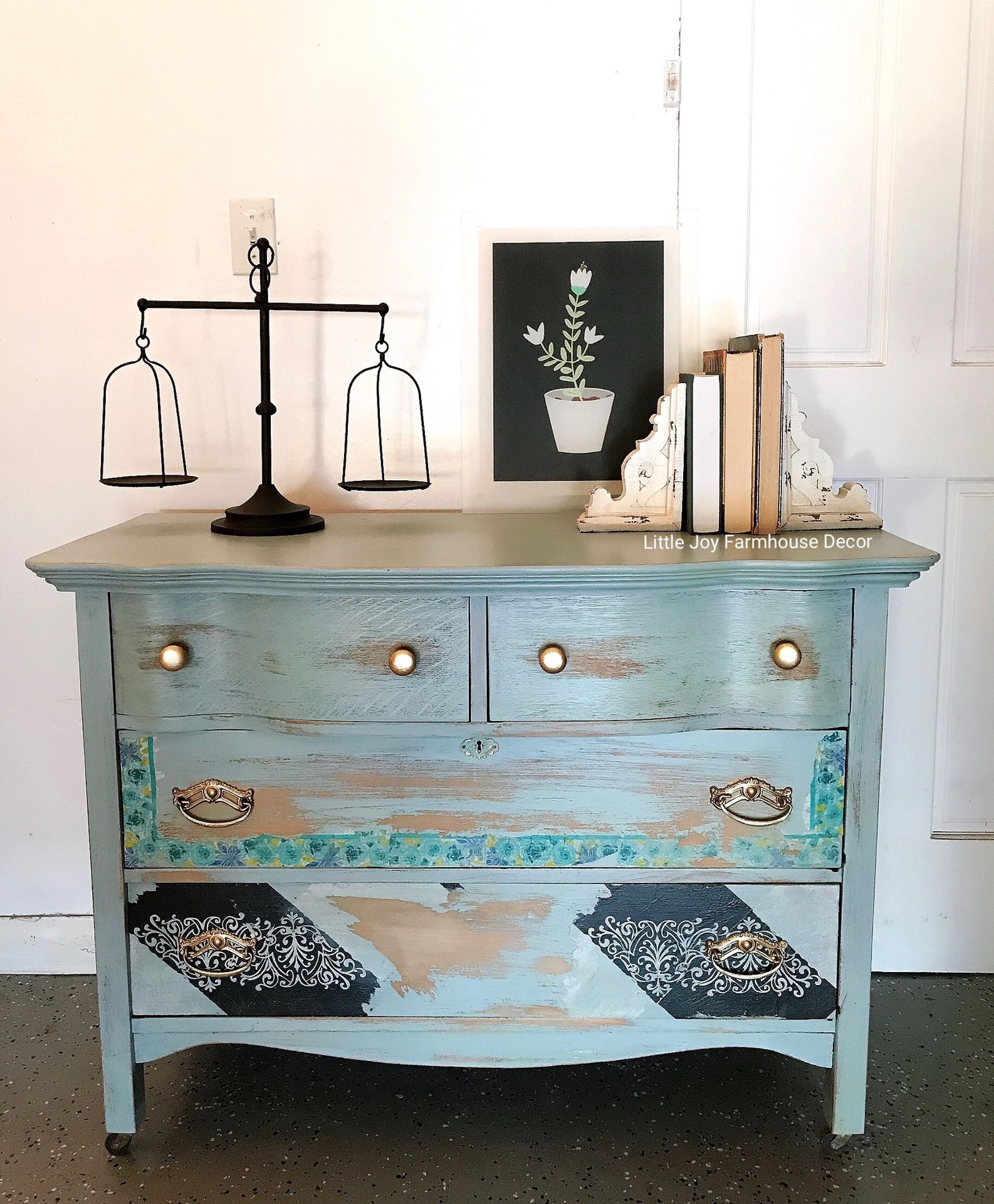 Antique Coastal Shabby Chic Distressed Drawers Chest/Dresser/Accent Vanity on Casters