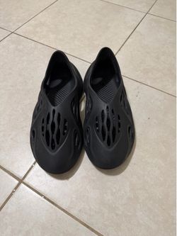 Yeezy Foam RNR Onyx