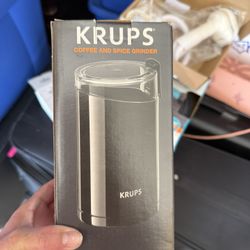 NEW KRUPS  QUICK TOUCH ELECTRIC COFFEE & SPICE GRINDER, BLACK  F203