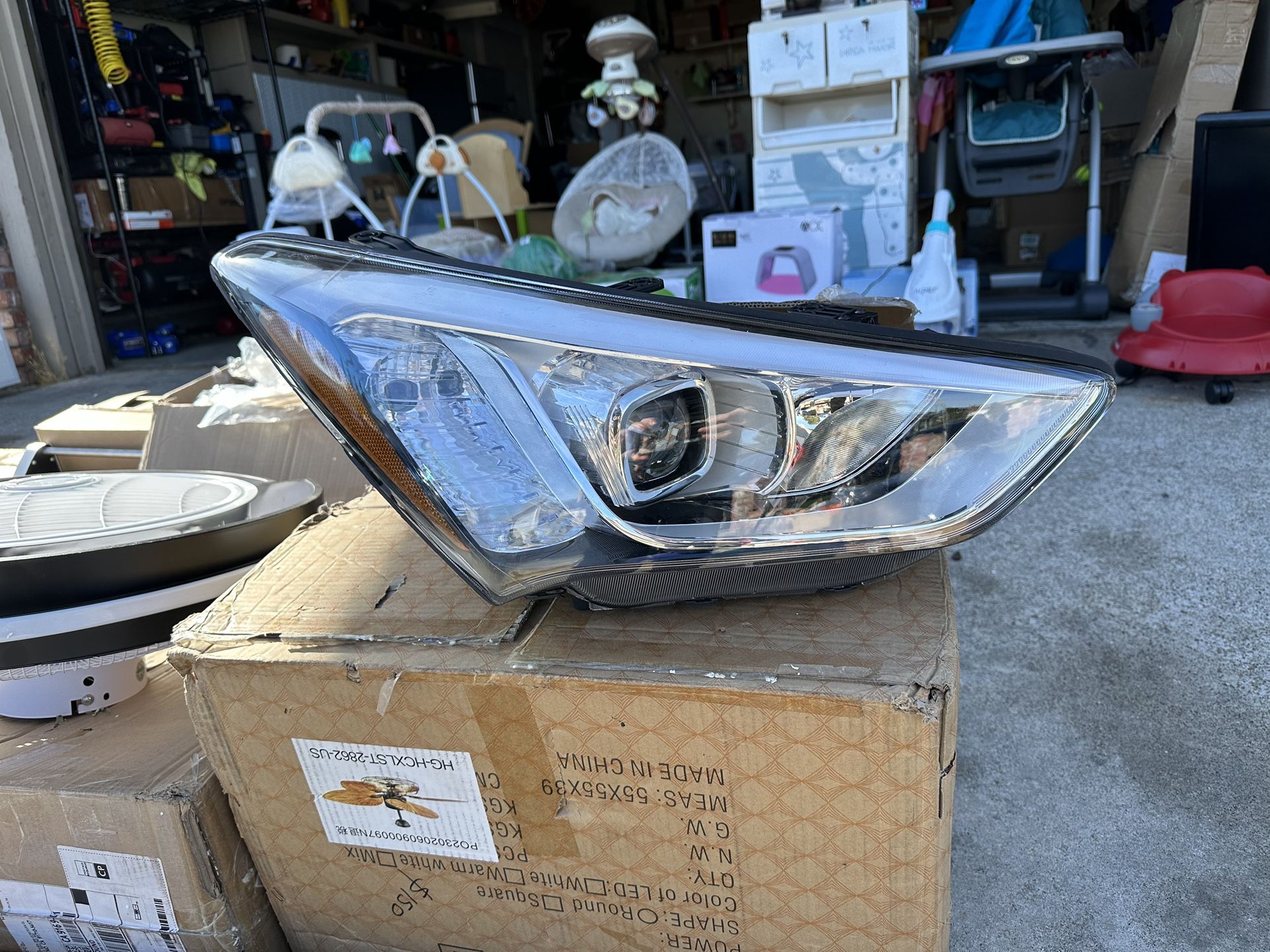 Headlight Hyundai Santa Fe 2013-2016 passenger side