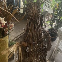 Rustic Grapevine Bunny Decor – Farmhouse Style