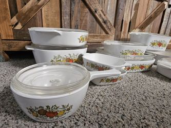 Vintage 10 piece corningware set.