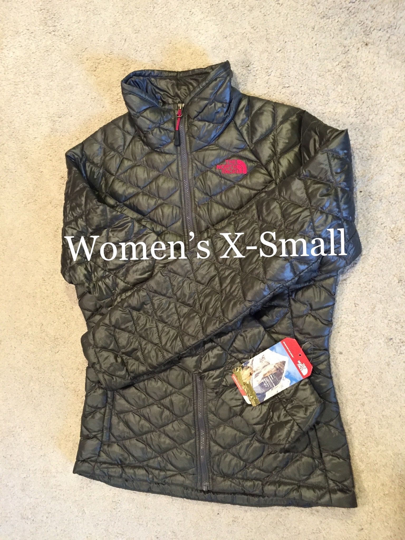 NORTH FACE / Puffer WARM Thermoball Puffy Snow Coat Jacket / Women's X-Small (XS) / Retails $200+Tax / Brand New w/ Tags!! / Platinum Metallic & Pink