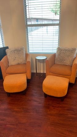 Set of 2 Accent Chairs with 2 matching Ottomans