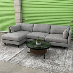 *Free Delivery* Large Gray Modern Sectional Couch Sofa