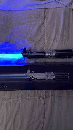 Anakin Skywalker Force FX Lightsaber (Hasbro Black series)