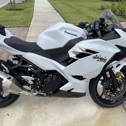 Brand New 2020 Kawasaki Ninja 400 Motorcycle 